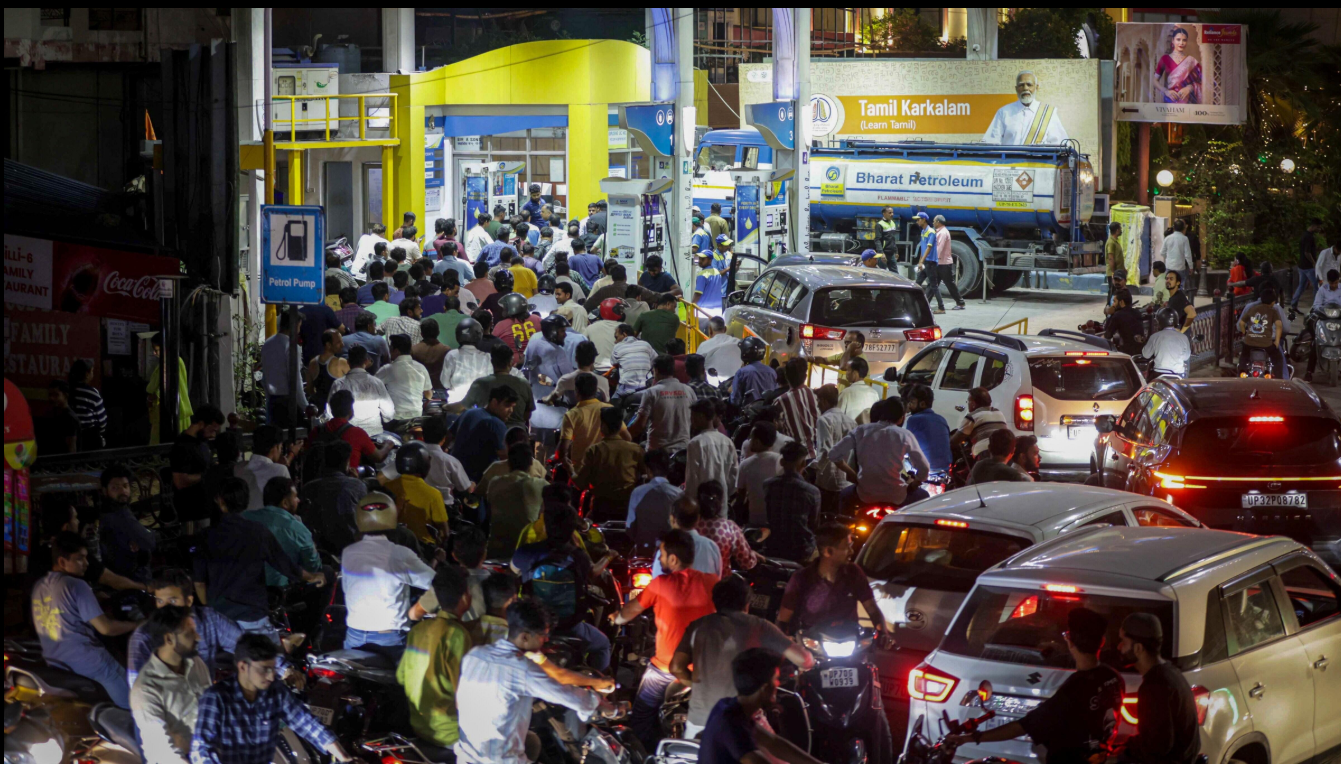 Oil & Gas Crisis 2026: Is India Heading Toward a Major Energy Challenge